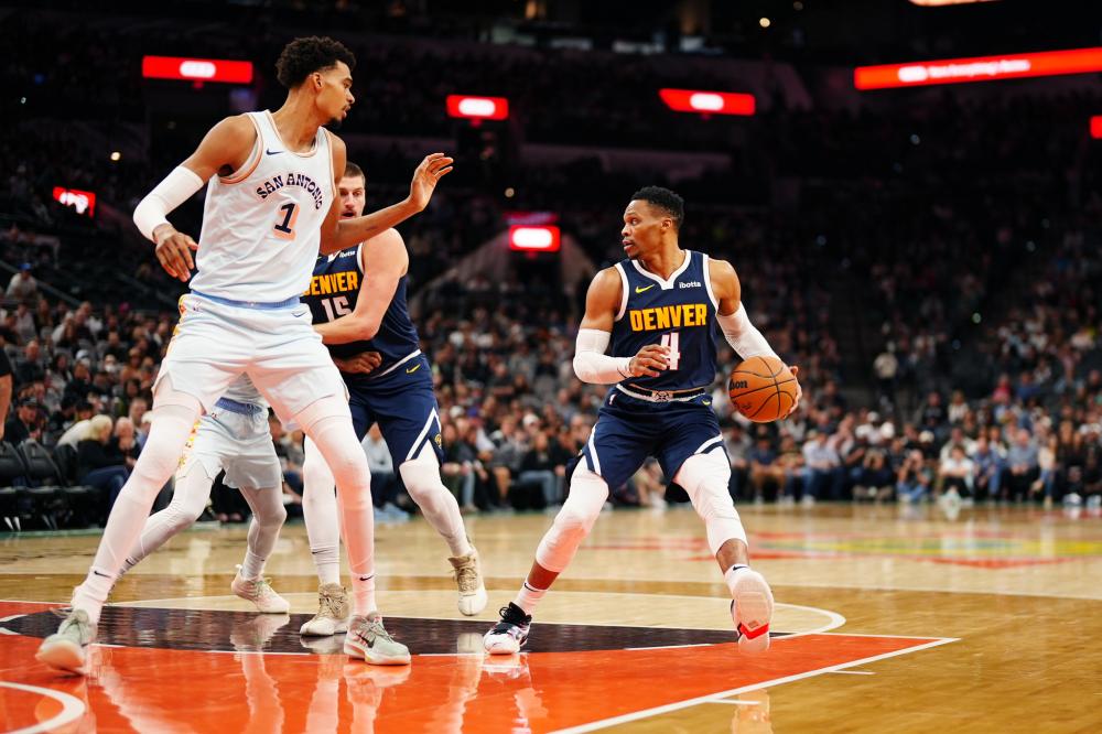 在这场激烈 在这场激烈