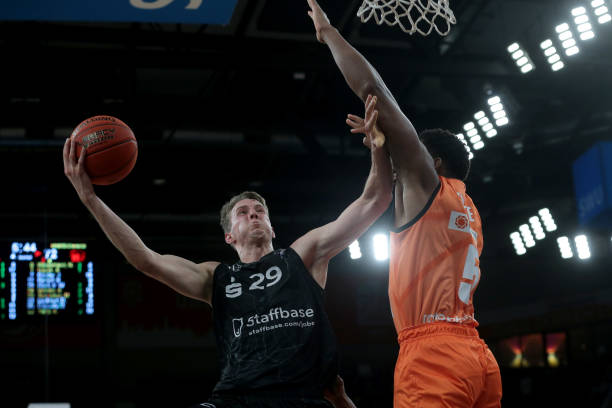 在谈论波利 在谈论波利