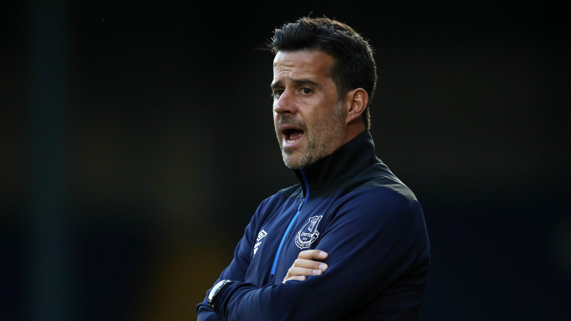 八年蓝月守 八年蓝月守