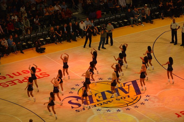 的对抗中 的对抗中